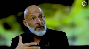 Voormalig WEF-spreker Igor Beuker luidt noodklok!