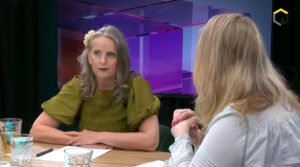 Ella Ster in gesprek met Ancilla van de Leest over Pizzagate, wetenschap, politiek en de modewereld